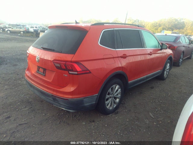 3VV3B7AXXJM160284 Volkswagen Tiguan Sel/se