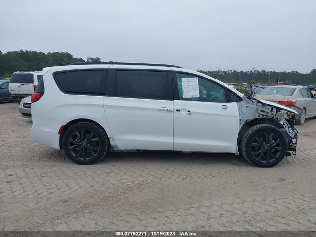 Chrysler Pacifica Limited 2020 2C4RC1GG6LR173183 Image 14