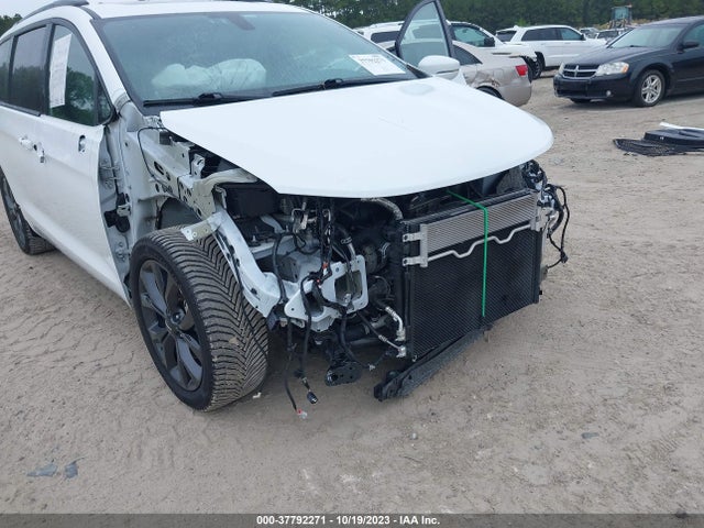 Chrysler Pacifica Limited 2020 2C4RC1GG6LR173183 Image 6
