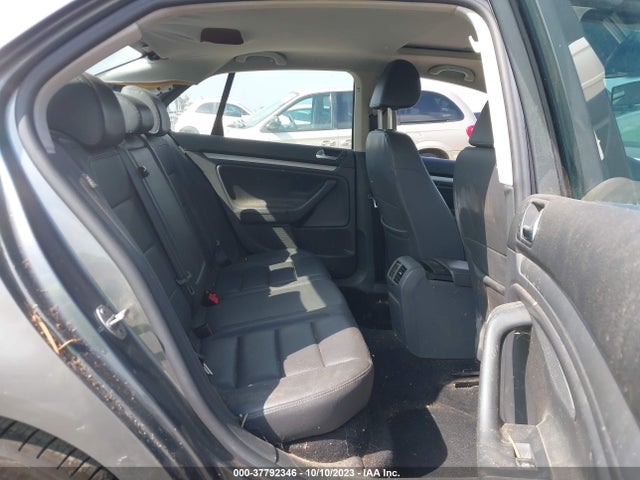 2008 VOLKSWAGEN JETTA SEDAN SE/SEL VIN: 3VWRM81K28M038605