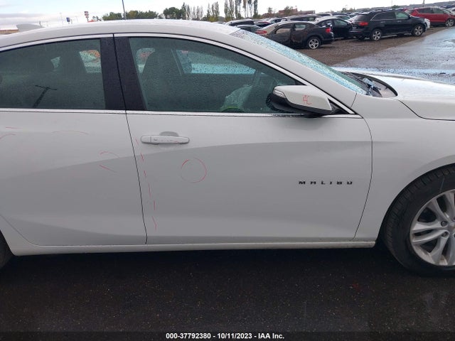 Chevrolet MALIBU LT 2018 1G1ZD5ST7JF140022 Image 13