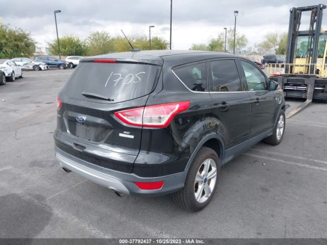 1FMCU0GXXGUA11705 Ford ESCAPE SE