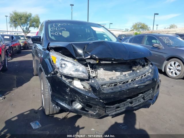 1FMCU0GXXGUA11705 Ford ESCAPE SE