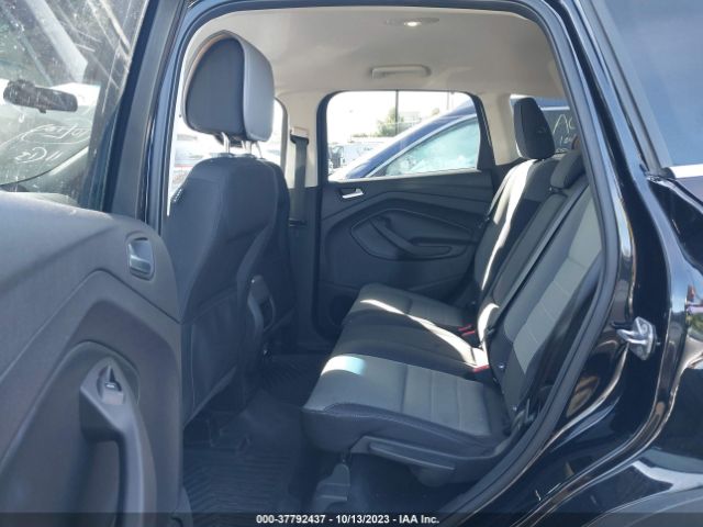 1FMCU0GXXGUA11705 Ford ESCAPE SE