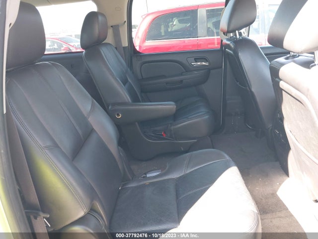 2011 CHEVROLET SUBURBAN 1GNSKJE37BR279447 Photo 7
