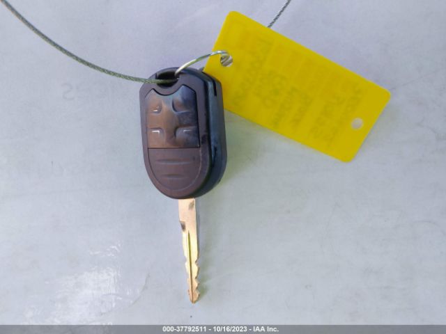 1ZVBP8EM3E5310875 Ford Mustang V6