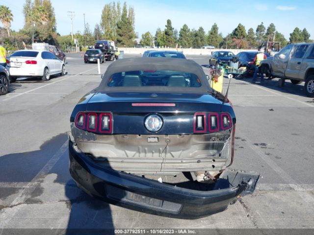 1ZVBP8EM3E5310875 Ford Mustang V6