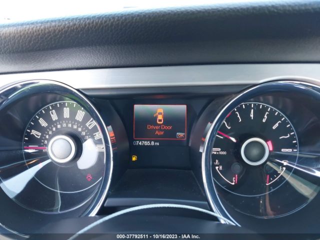 1ZVBP8EM3E5310875 Ford Mustang V6
