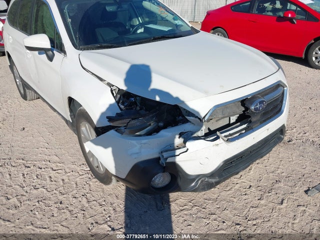 2018 Subaru Outback Premium მანქანა იყიდება აუქციონზე, vin: 4S4BSACC0J3281386, აუქციონის ნომერი: 37792651