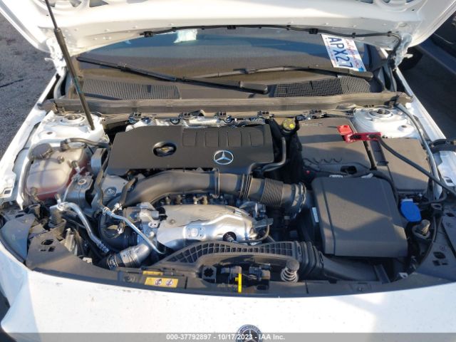 W1K3G4EB7NJ350145 Mercedes-Benz A-class A 220