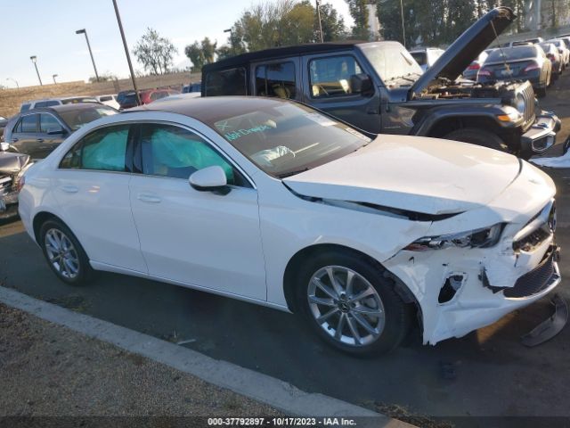 W1K3G4EB7NJ350145 Mercedes-Benz A-class A 220