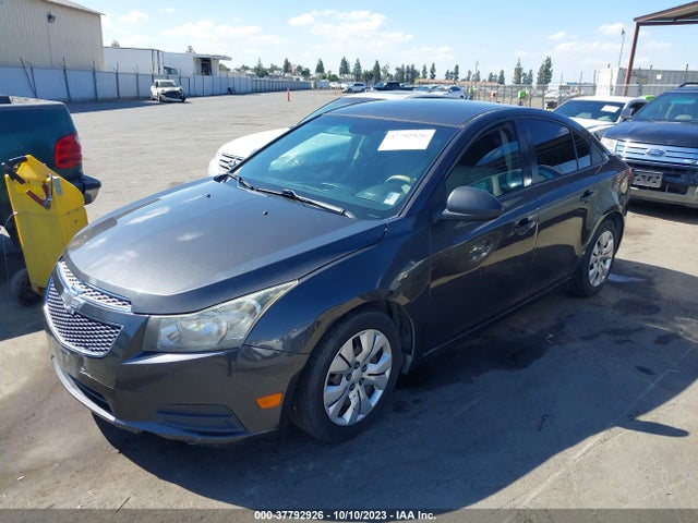 Chevrolet CRUZE LS 2014 1G1PA5SH3E7276093 Image 2