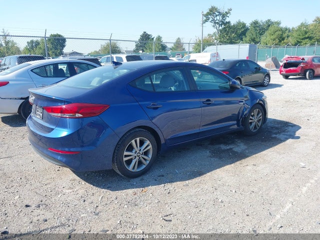 2017 HYUNDAI ELANTRA SE VIN: 5NPD84LF2HH143922