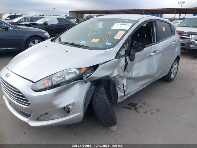 Ford FIESTA SE 2018 3FADP4EJXJM119104 Image 6