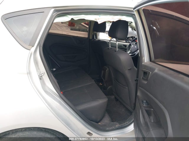 Ford FIESTA SE 2018 3FADP4EJXJM119104 Image 8