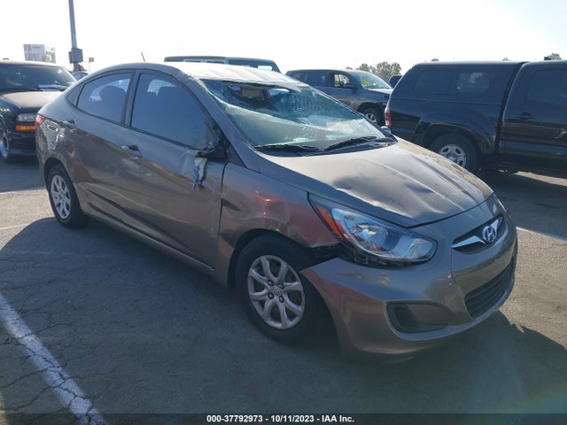 2013 HYUNDAI ACCENT GLS VIN: KMHCT4AE2DU559386