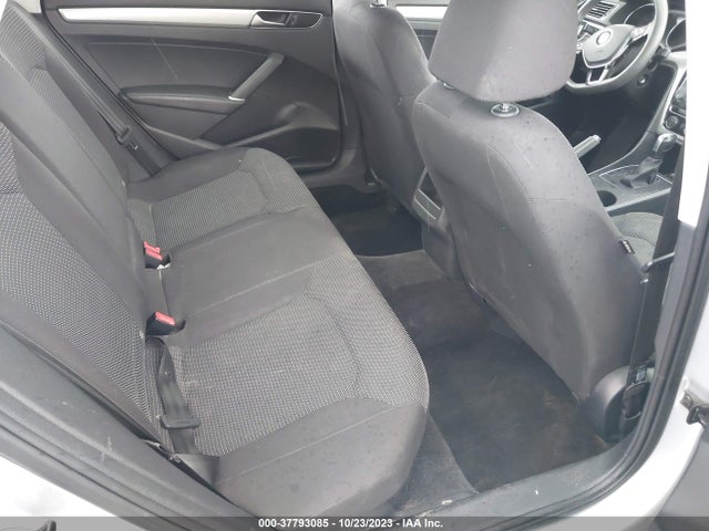 1VWAT7A34GC050337 Volkswagen Passat 1.8t S
