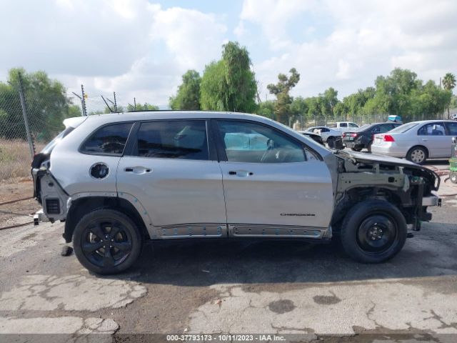 1C4PJLABXHW623115 Jeep Cherokee Altitude