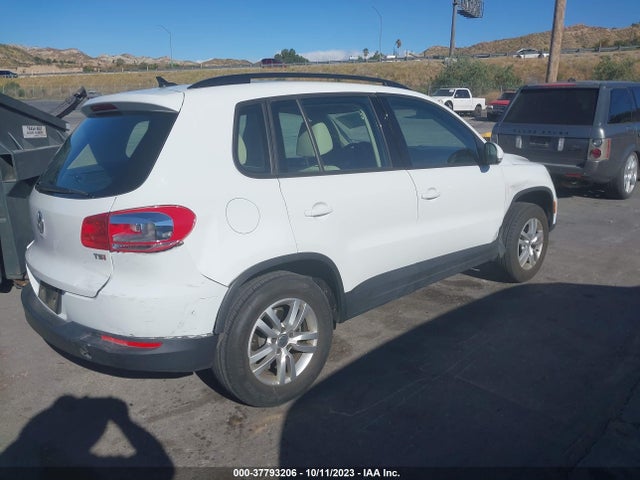 WVGAV7AX4HK026686 Volkswagen TIGUAN