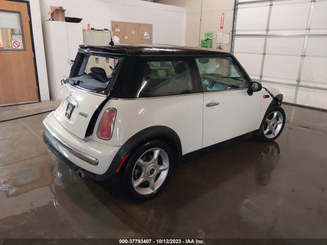 2002 MINI COOPER HARDTOP WMWRC33402TE12435 Photo 3
