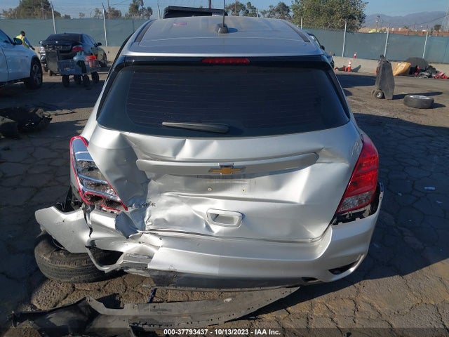 Chevrolet TRAX LS 2017 3GNCJKSBXHL287759 Image 16