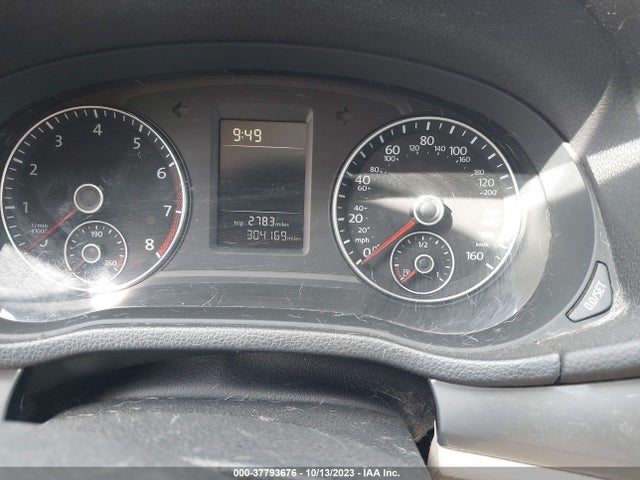1VWAH7A33EC015707 Volkswagen Passat Wolfsburg Ed