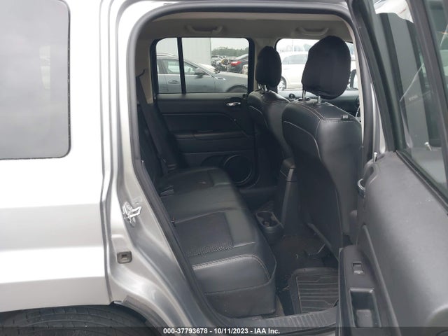 1C4NJPBA1GD601941 Jeep Patriot Sport Se