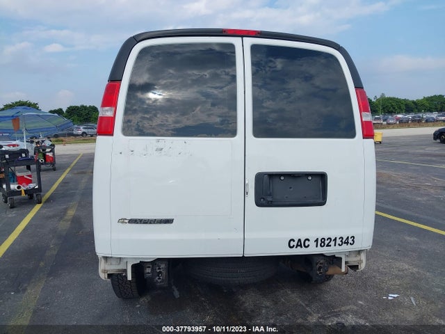 Chevrolet EXPRESS CARGO VAN 2019 1GCWGAFP5K1280964 Image 16