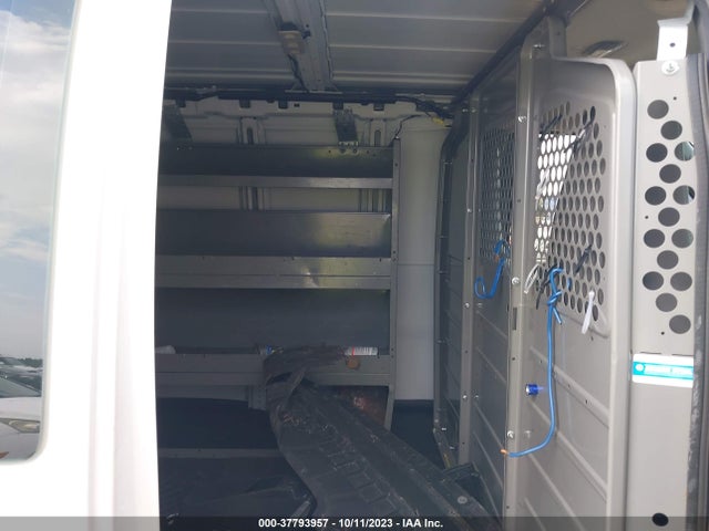 Chevrolet EXPRESS CARGO VAN 2019 1GCWGAFP5K1280964 Image 8
