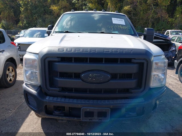 1FTBF2B60GEA61933 Ford Super Duty F-250 Srw Xlt/xl