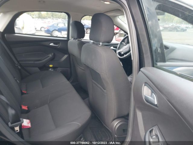 1FADP3FE4HL335232 Ford FOCUS SE