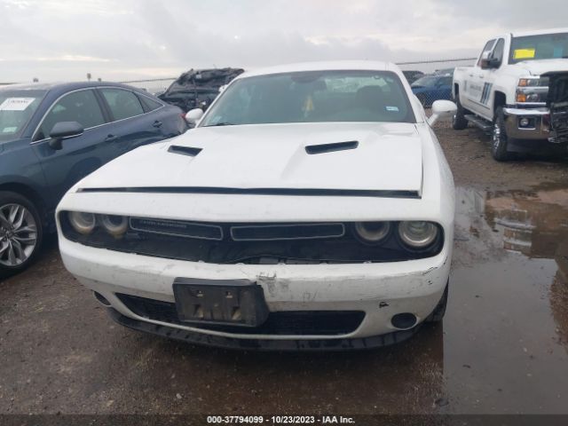 2C3CDZAG3FH715381 Dodge Challenger Sxt
