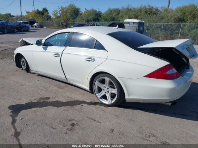 2007 MERCEDES-BENZ CLS-CLASS WDDDJ72X87A092776 Photo 2
