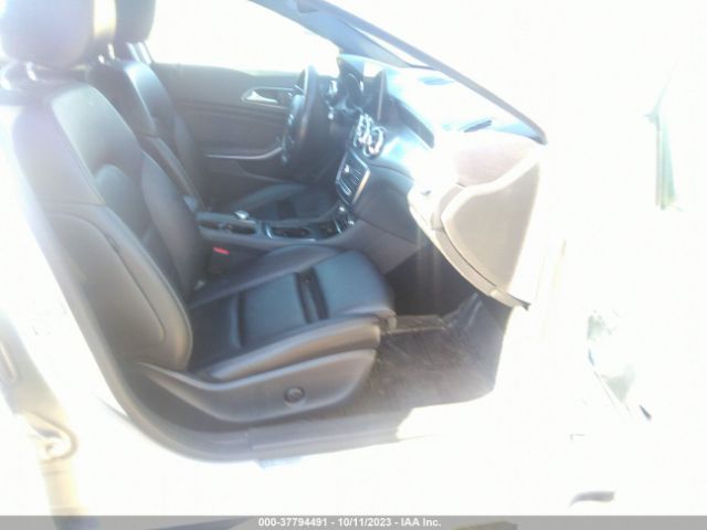 WDCTG4GB4JJ438775 Mercedes-Benz Gla Gla 250