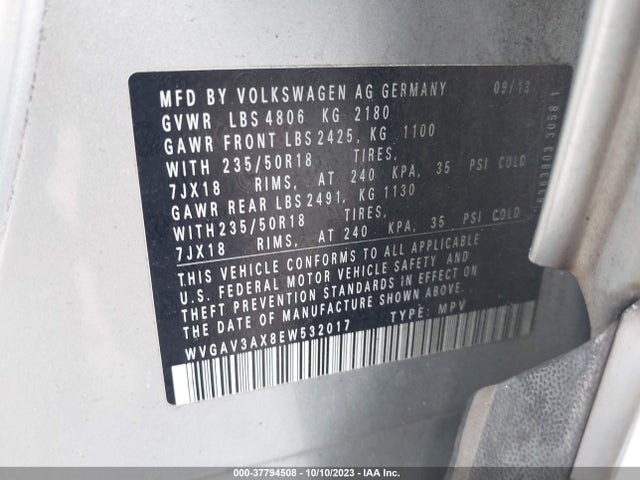 WVGAV3AX8EW532017 Volkswagen TIGUAN SE