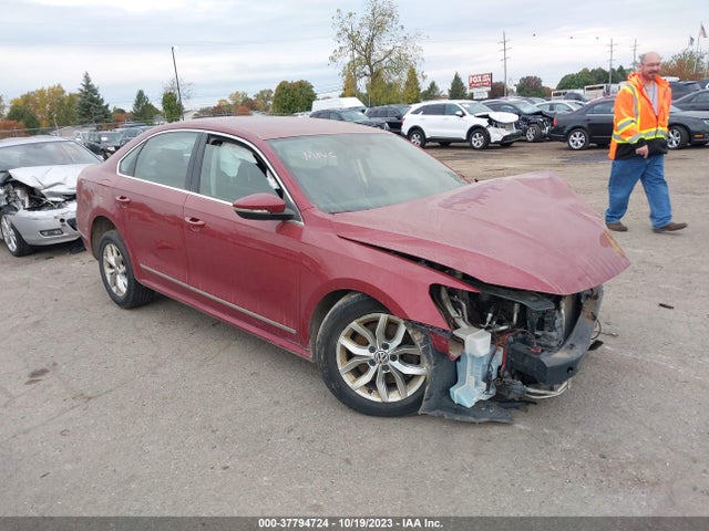 2016 1VWAT7A30GC047340 main image