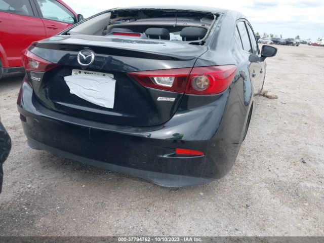 Mazda Mazda3 4-door Touring 2018 3MZBN1V35JM184950 Image 15