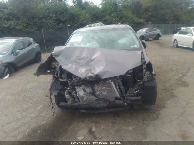 5TDYK3DC1ES409650 Toyota SIENNA XLE