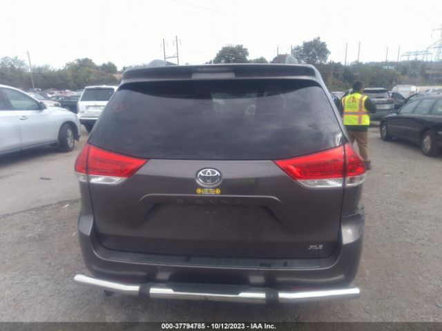 5TDYK3DC1ES409650 Toyota SIENNA XLE