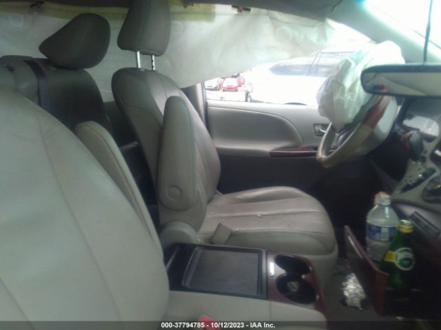 5TDYK3DC1ES409650 Toyota SIENNA XLE