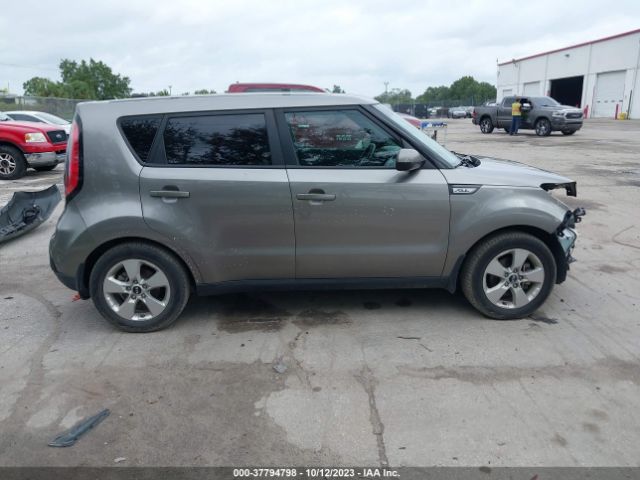KNDJN2A23H7437172 KIA Soul Base