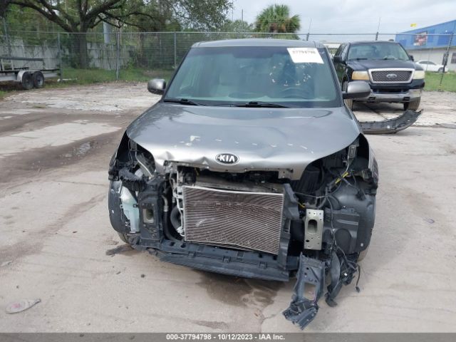 KNDJN2A23H7437172 KIA Soul Base