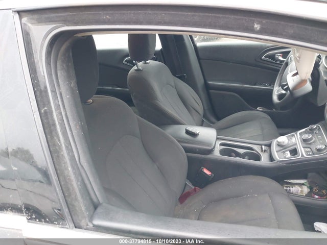 1C3CCCAB3GN166746 Chrysler 200 Limited