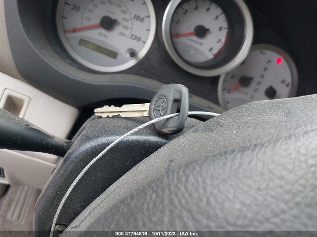 2004 TOYOTA RAV4 JTEGD20VX40020607 Photo 10