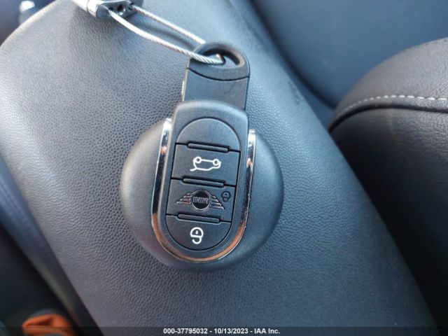WMW43DL0XN3N46139 Mini Convertible Cooper S