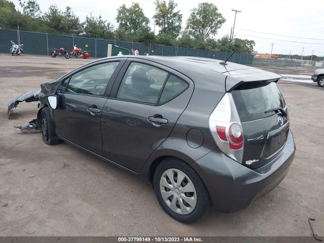 Toyota Prius C One/three/two/four 2014 JTDKDTB37E1062115 Image 3
