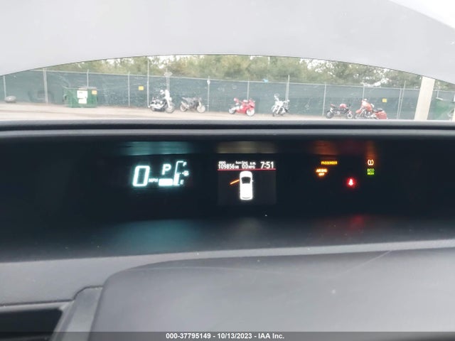Toyota Prius C One/three/two/four 2014 JTDKDTB37E1062115 Image 7