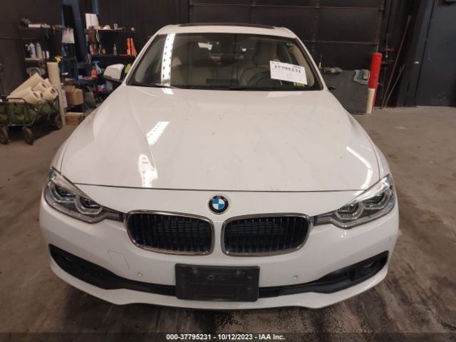 WBA8E5G52JNV01699 BMW 3 Series 320i Xdrive