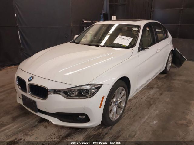 WBA8E5G52JNV01699 BMW 3 Series 320i Xdrive