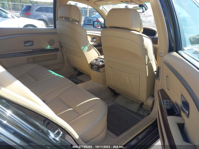 2007 BMW 750LI VIN: WBAHN83537DT67792